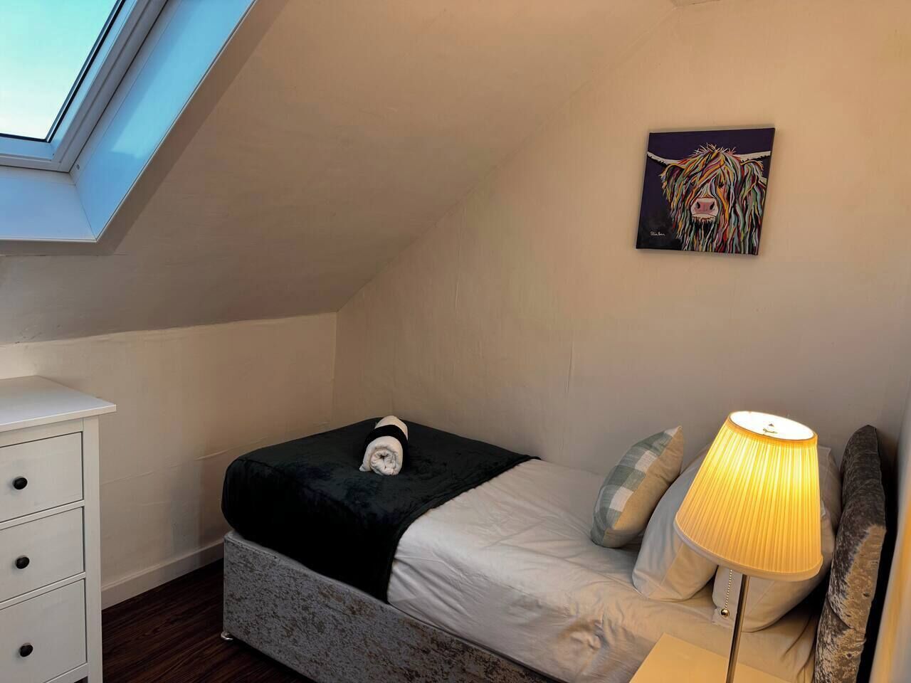 4 chambres, fer et planche à repasser, Wi-Fi, draps fournis