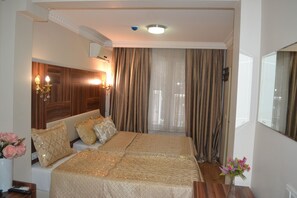 In-room safe, free WiFi, bed sheets - Istanbul Mosq Hotel at Fatih (Istanbul)
