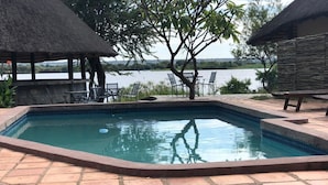 Udendørs pool