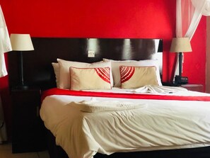 標準雙床房 | 高級寢具、書桌、隔音、摺床/加床 (收費)