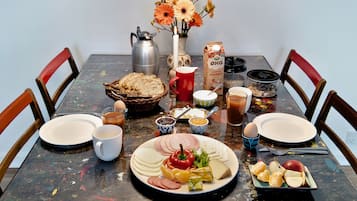Desayuno continental todos los días (con cargo)