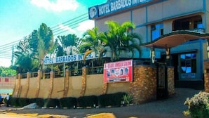 Imej tidak diklasifikasikan, 3 daripada 10, butang