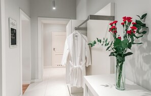 Premier-Apartment, 2 Schlafzimmer, Poolzugang | Zimmerausstattung