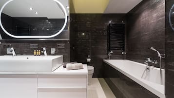 Deluxe Apartment, 2 Bedrooms, Pool Access, Tower | 1 bedroom, desk, laptop workspace, iron/ironing board