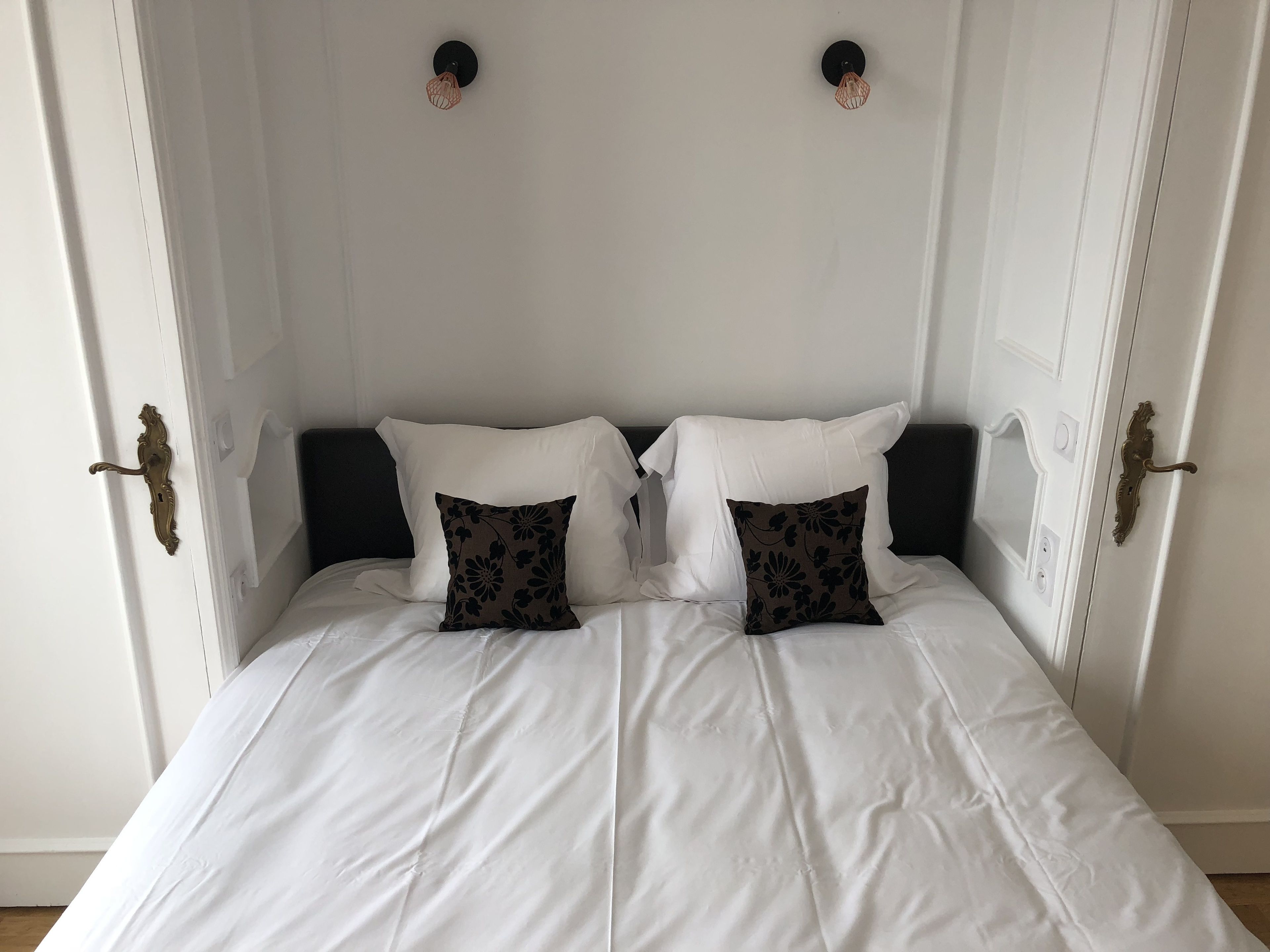 superior suite, sea view | 1 bedroom, individually decorated, blackout curtains, soundproofing