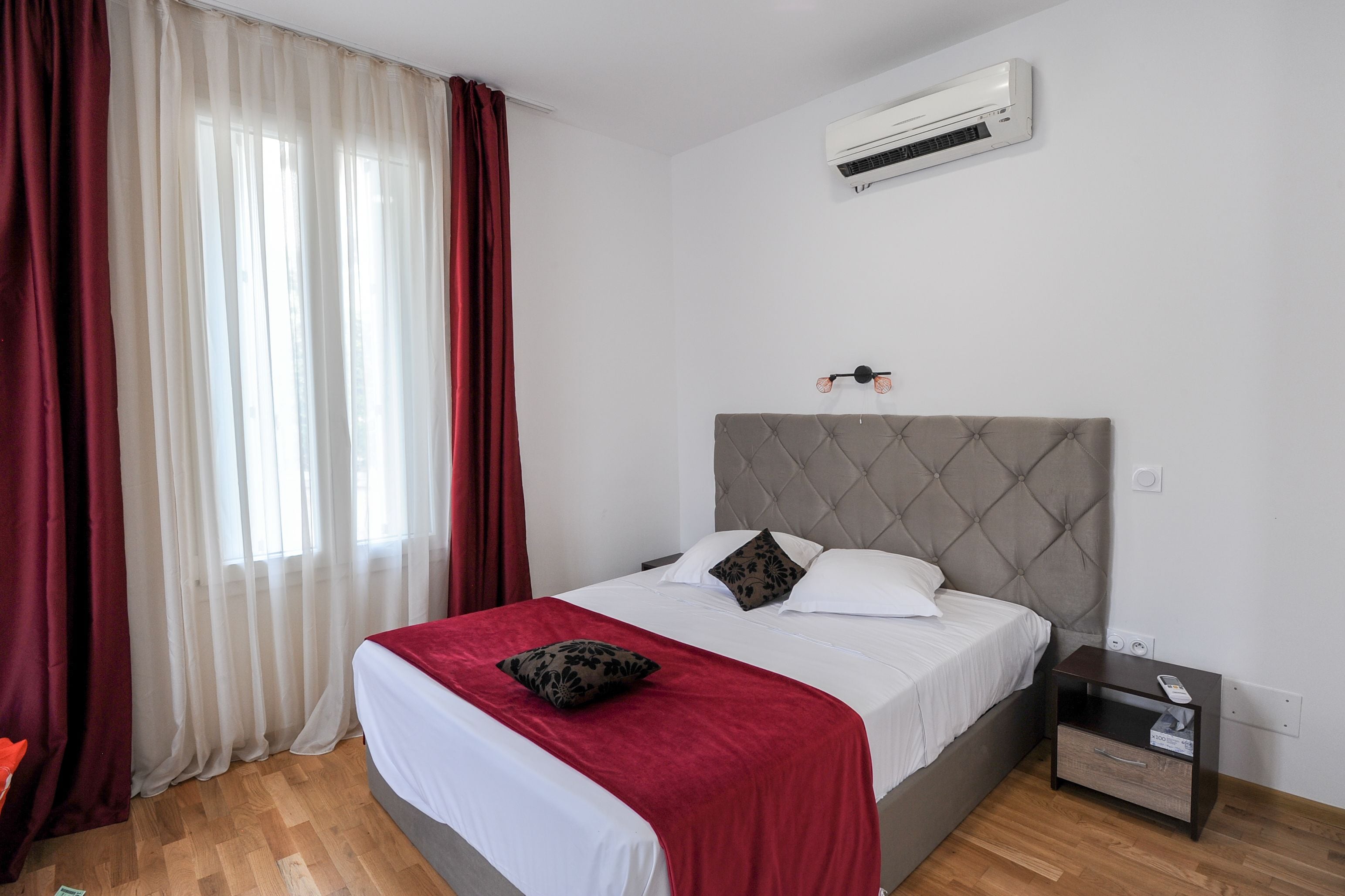 standard double room, 1 queen bed | 1 bedroom, individually decorated, blackout curtains, soundproofing