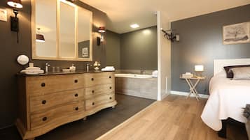 Superior-Doppelzimmer (Charme en Campagne) | Hochwertige Bettwaren, individuell dekoriert, individuell eingerichtet