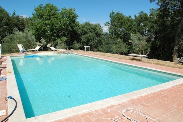 Alberca al aire libre por temporada