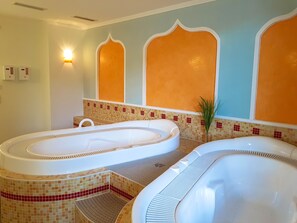 Sauna, vasca idromassaggio, bagno turco, massaggi