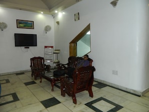 Khu sảnh