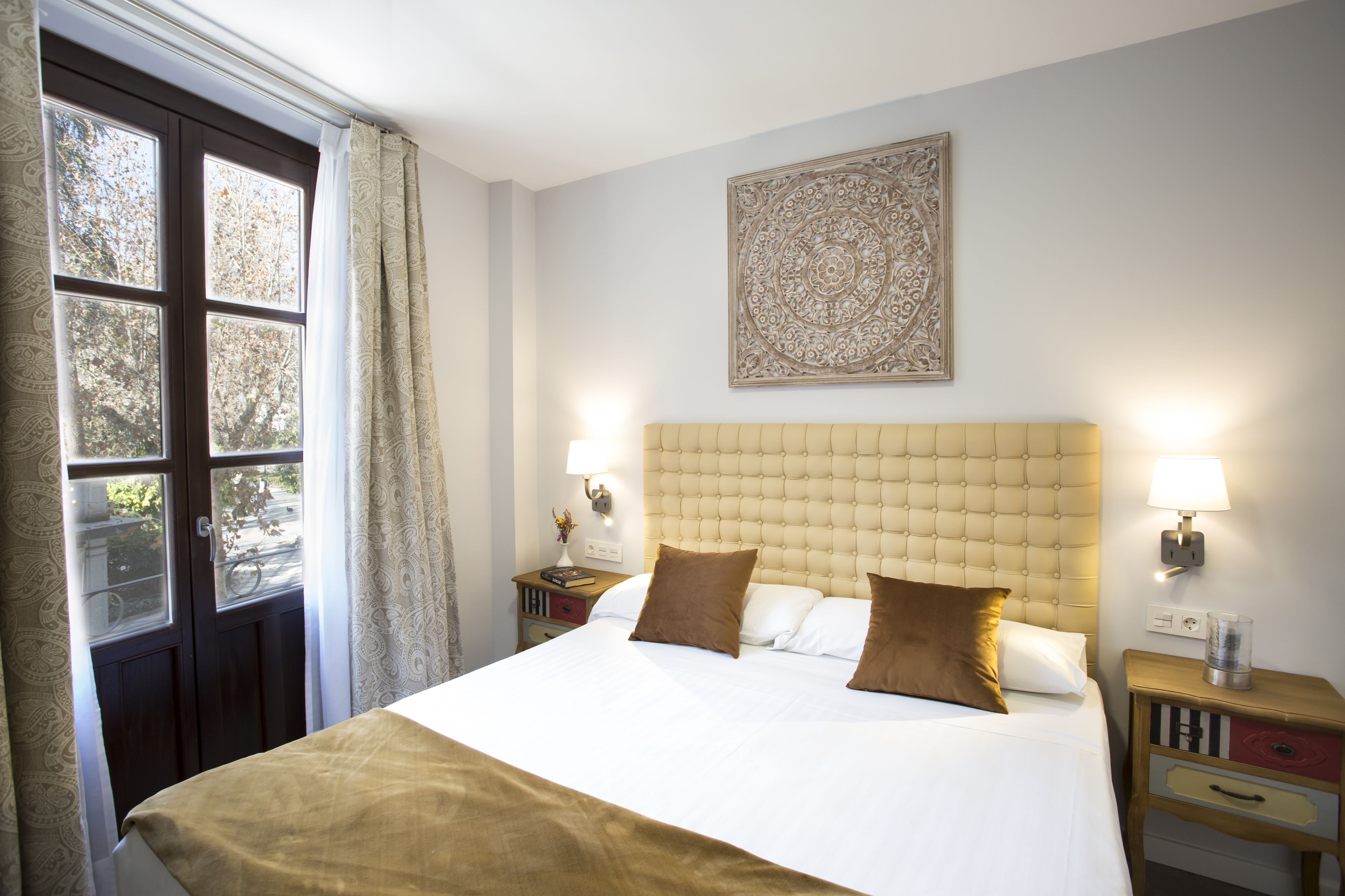 Studio, 1 Bedroom (12) | In-room safe, desk, soundproofing, iron/ironing board