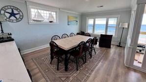 Condo, 5 Bedrooms | Dining