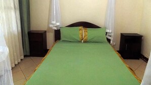 Room - College Inn (Kampala)