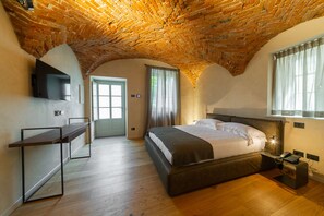 家庭套房, 2 间卧室 | 2 多间卧室、高档床上用品、迷你吧、客房内保险箱