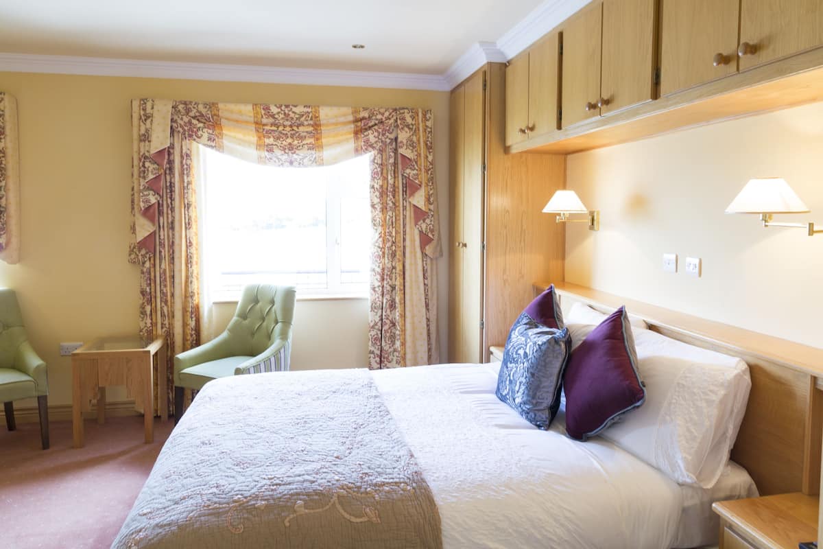 Deluxe Double Room, 1 Bedroom, Private Bathroom, Bay View | View from room