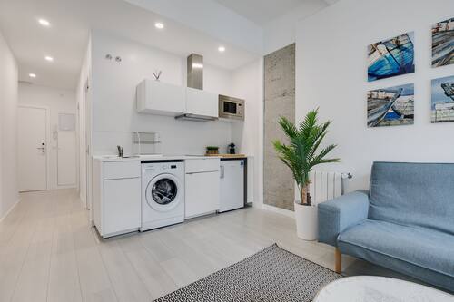 Apartamento familiar | Cocina privada | Frigorífico, microondas, cafetera o tetera y hervidor eléctrico