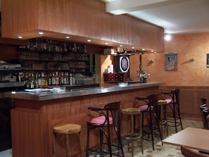 Bar (en la propiedad)