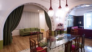 Khu tiếp khách ở sảnh