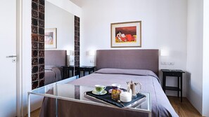 In-room safe, desk, free WiFi, bed sheets - Donna Giulia - Luxury House (Salerno)