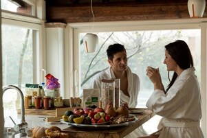 Sauna, hot tub, steam room, Turkish bath, body treatments