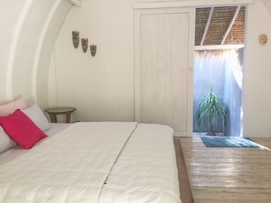 Bed sheets - Maleo Moyo Seaside Resort (Moyo)