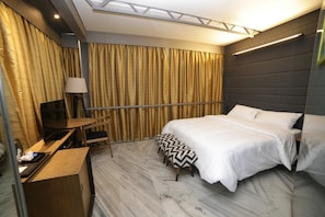 Deluxe Double Room, 1 King Bed | View from room