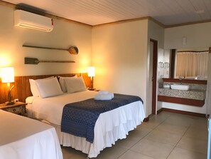 Suite superior | Minibar, caixa forta a l'habitació i roba de llit