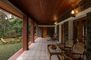 Casa de campo luxo, vista para o jardim | Sacada