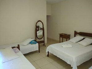 Quarto casal superior | Frigobar, Wi-Fi de cortesia