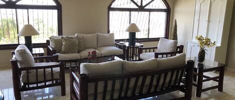 Flachbildfernseher, Arbeitsbereiche, Computerbildschirme