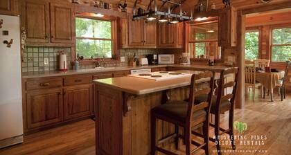 Come and enjoy Bryson City! Just minutes from NOC, Deep Creek, GSMNP, Fishing!!!