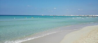  Täysin mukava mökki muutaman askeleen päässä merestä ja keskustasta