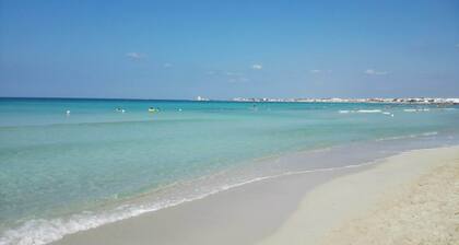 Full comfort cottage a few steps from the sea and from the center