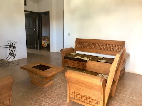 Televisión, chimenea