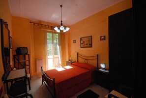 2 Schlafzimmer, Bügeleisen/Bügelbrett, Reisekinderbett, WLAN