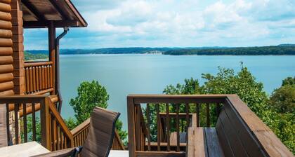 Luxuriöse See-Front-6 Schlafzimmer Villa in der Nähe der Great Smoky Mountains, Schlafen 16