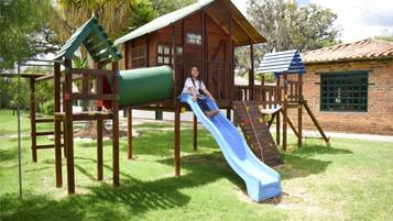 Children’s play area – outdoor