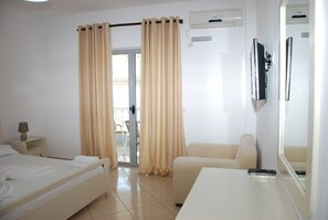 Triple Room, Beach View