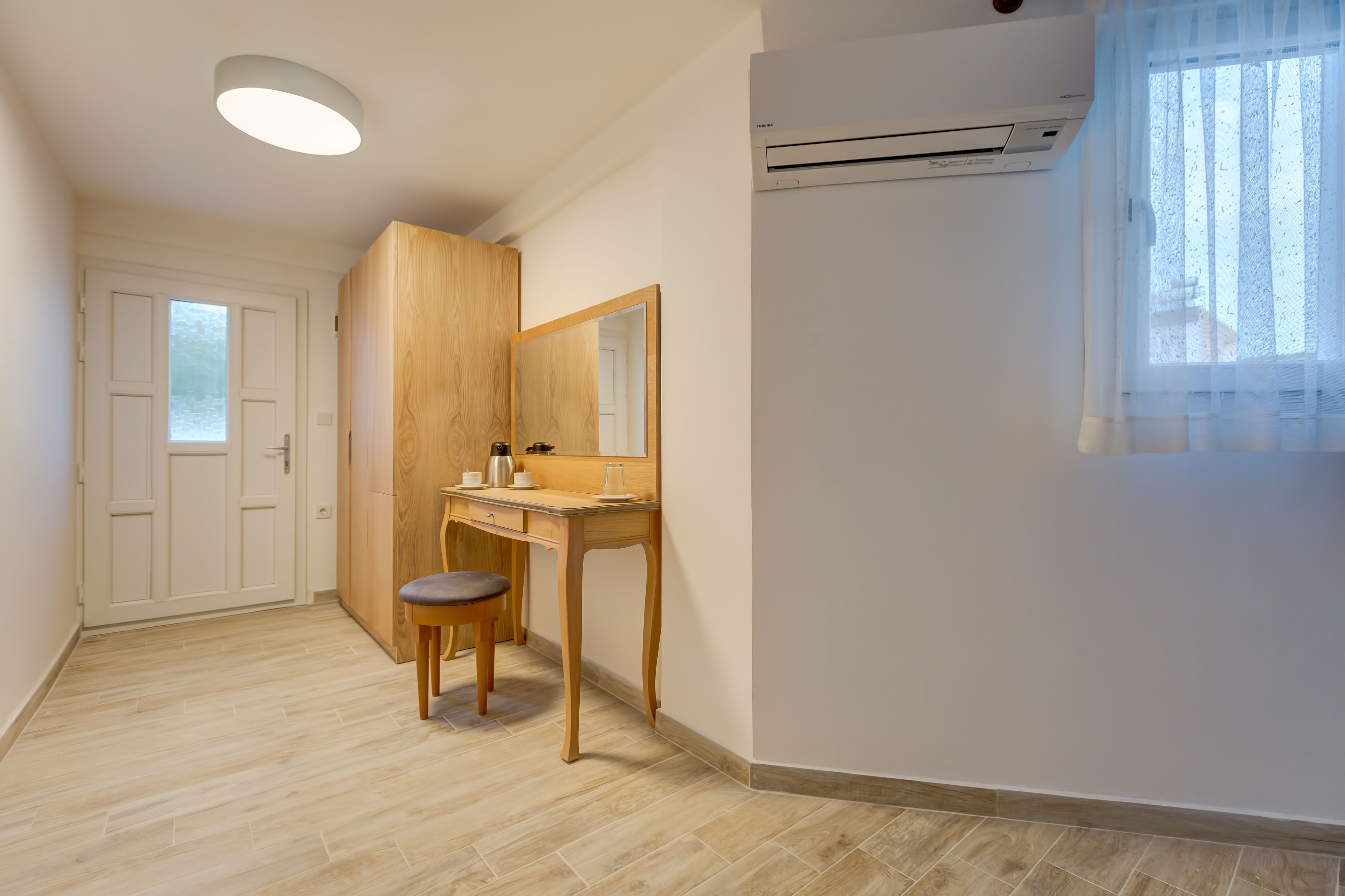 basic room | living area | lcd tv