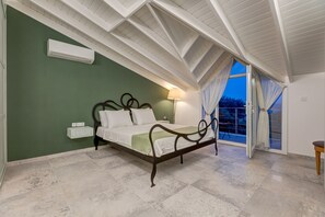 Deluxe Loft