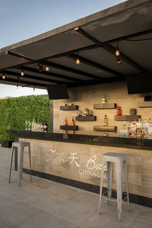 Bar (en la propiedad)