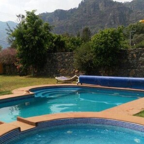Outdoor pool - Xacalli Posada (Tepoztlán)