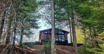 Black Bear Lodge: Fish, Hike, and Relax in Michigan's Summer Paradise