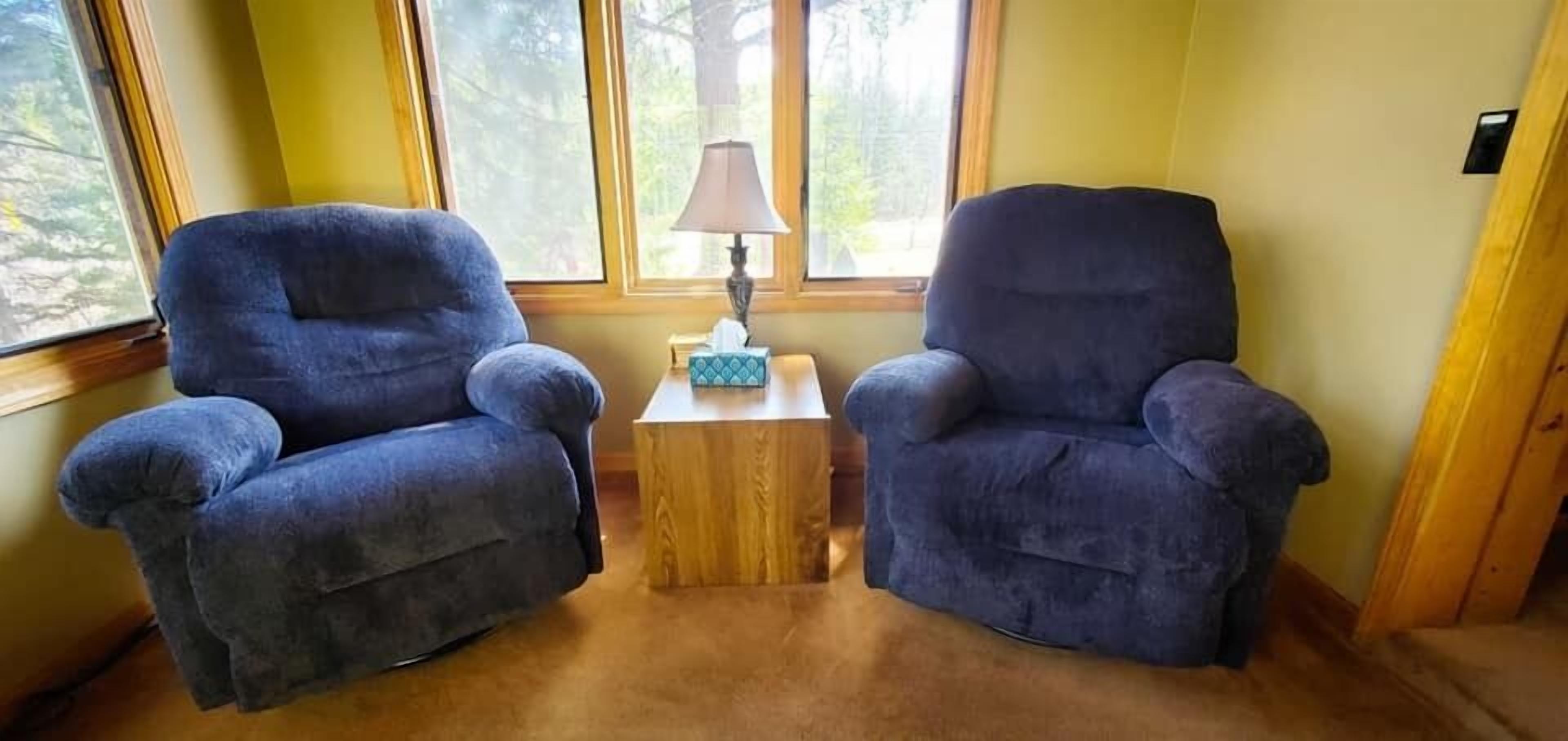 Black Bear Lodge on Au Sable River- River View!