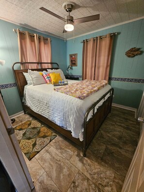 3 Schlafzimmer, Bügeleisen/Bügelbrett, Reisekinderbett, kostenloses WLAN