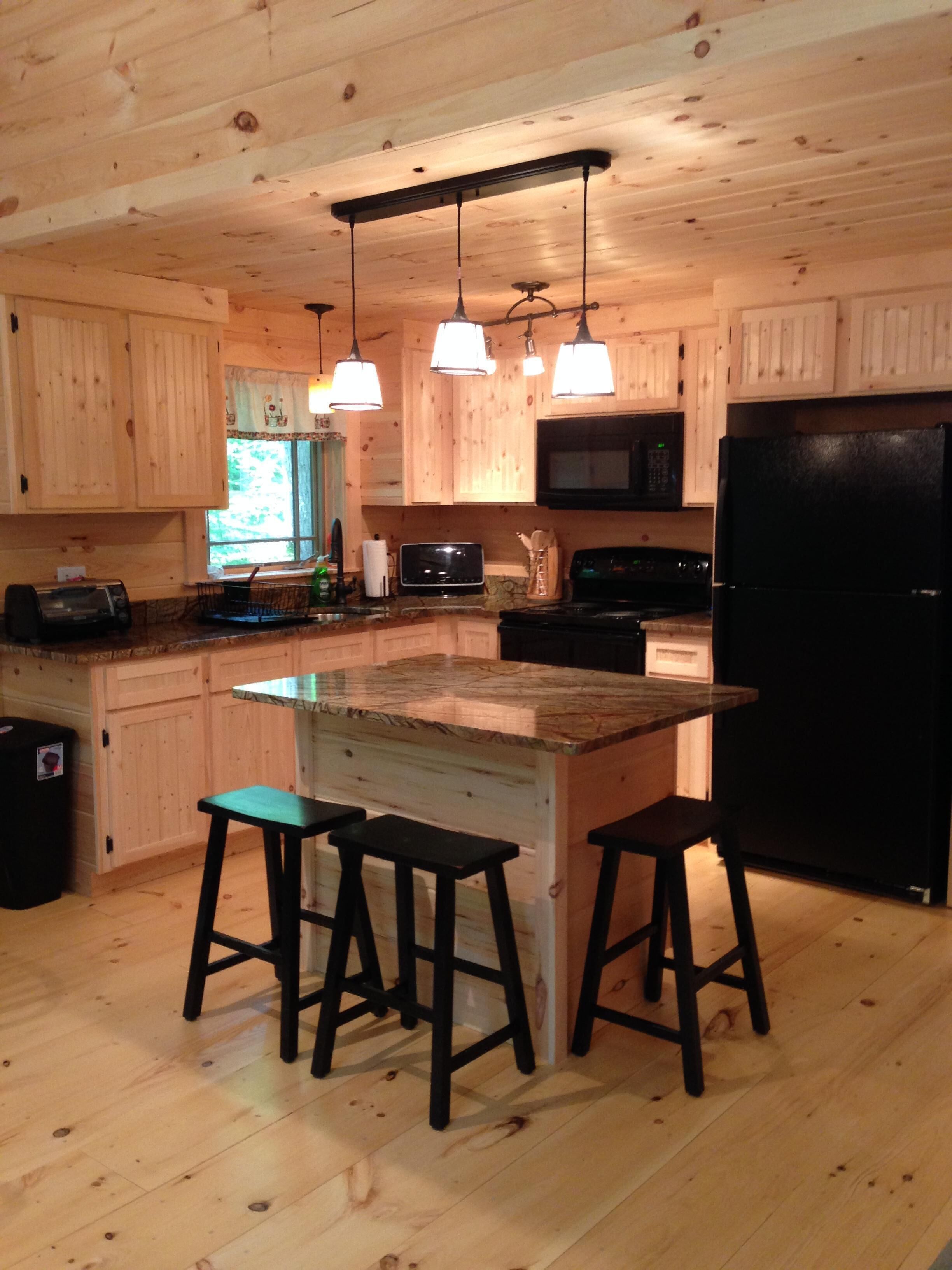 Family Friendly Rustic Newly Renovated Cabin Abutting The White Lake State Park.