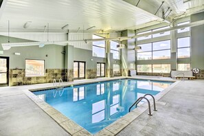 A heated pool - Winter Park Studio Condo - 5 Mins to Downtown! (Winter Park)