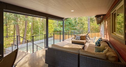 Spacious Family Getaway with Hot Tub, Pickleball & BBQ Deck