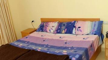 1 Schlafzimmer, Schreibtisch, Bügeleisen/Bügelbrett, WLAN