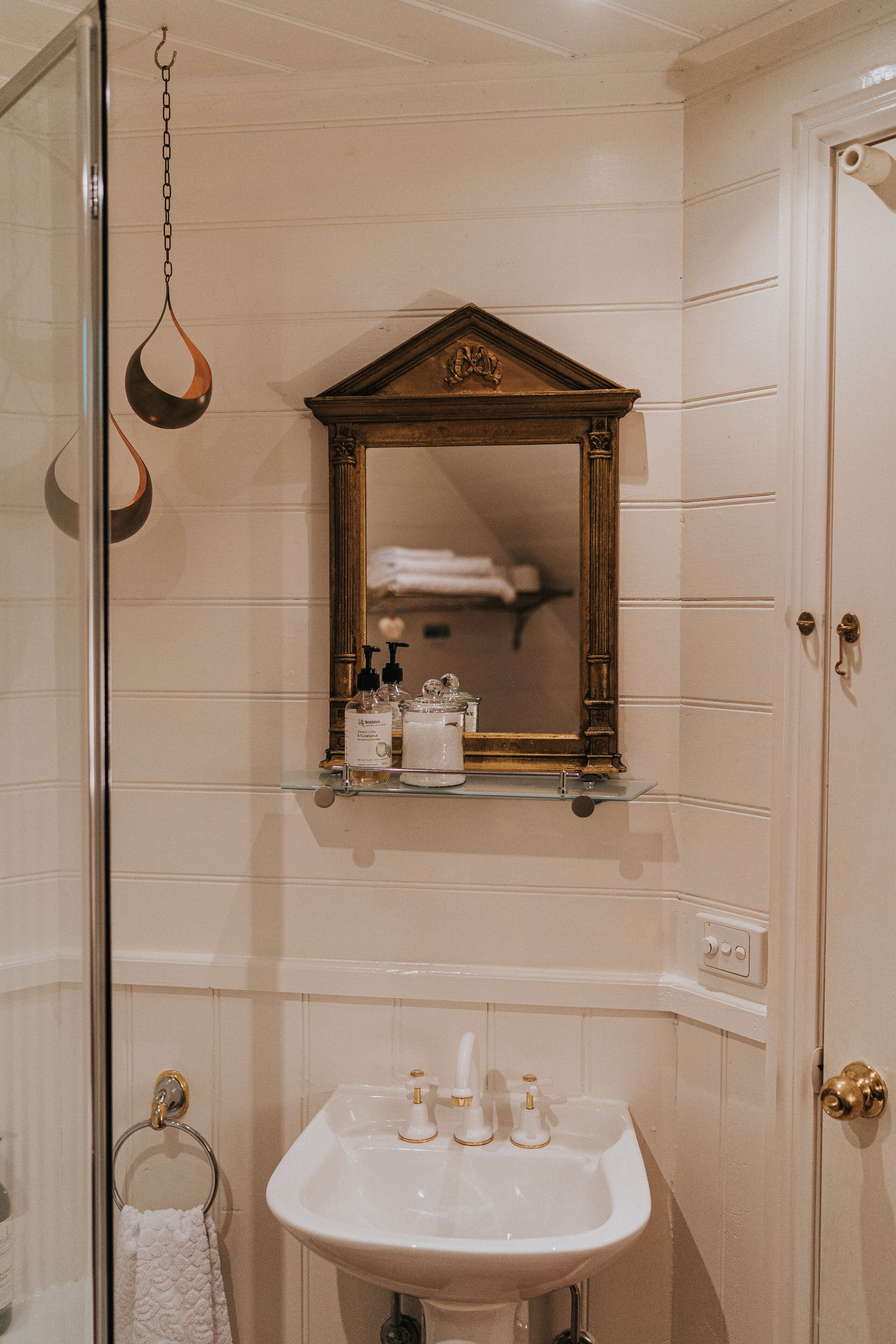 Wild Orchid Olinda ~ Private Luxury self contained Cottage ~ Dandenong Ranges — image 22